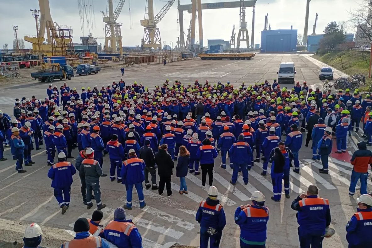 Protest spontan la Șantierul Naval Mangalia. Angajații nu și-au primit salariile de trei luni