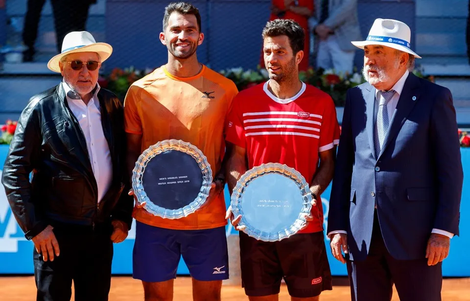 tecau