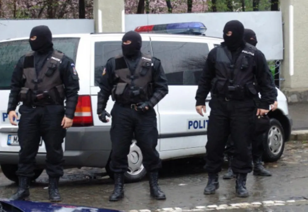 Percheziții de amploare în județul Constanța. la persoane bănuite de cămătărie