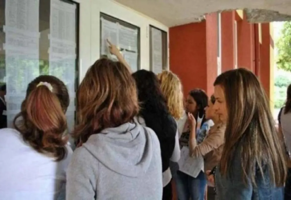 231 de elevi nu au fost repartizaţi la liceu pentru că nu au completat suficiente opțiuni