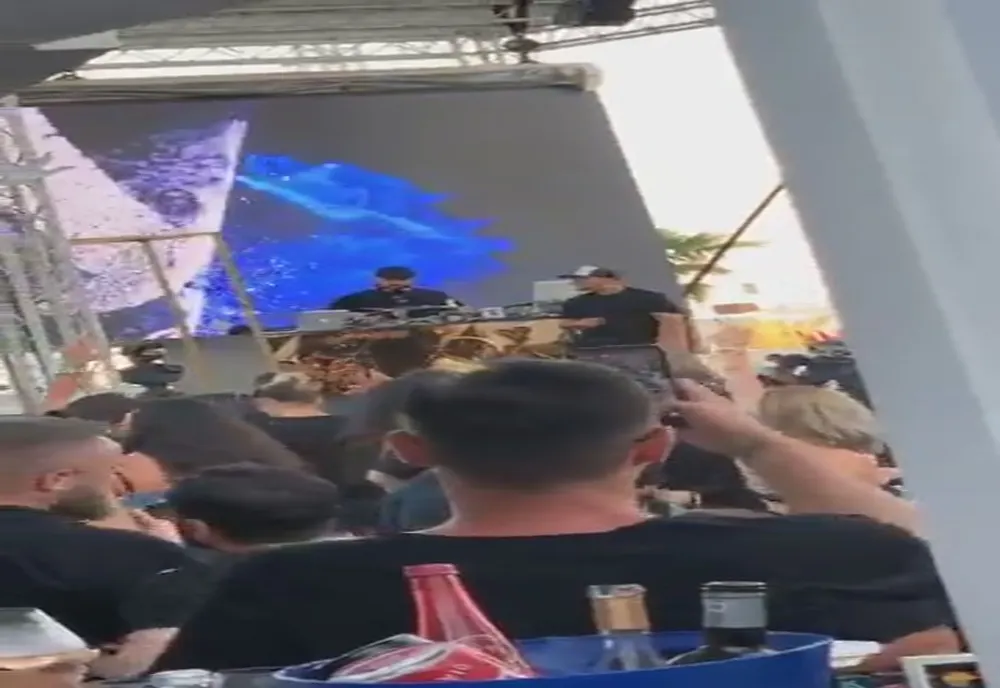 Club din Mamaia amendat, în urma unui concert cu peste 500 de persoane