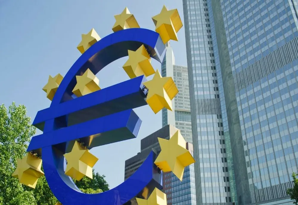 Băncile au înăsprit accesul la creditare din cauza temerilor legate de pandemie