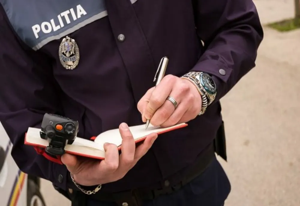 Razie a polițiștilor în mall-uri.Amenzi drastice