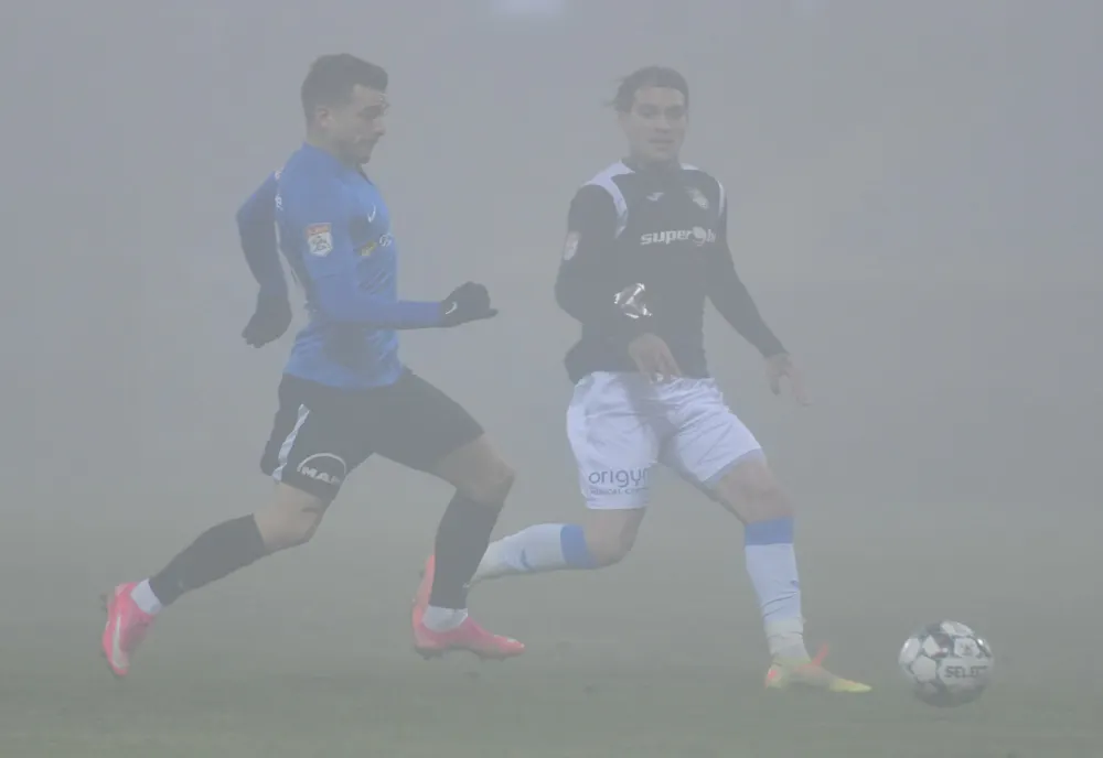 Viitorul – Poli Iași, oprit din cauza ceții