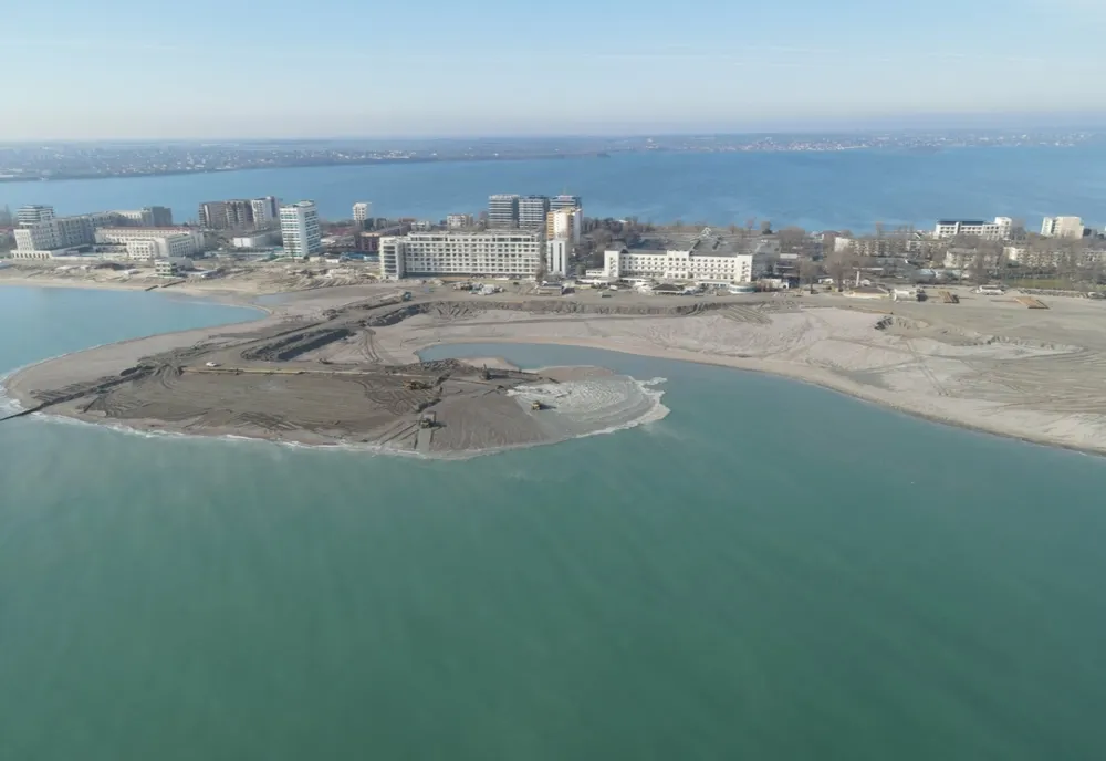 FOTO Peste 70% din lotul Mamaia a fost înnisipat