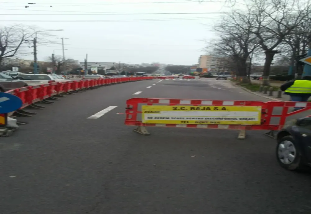 Trafic îngreunat pe bulevardul Mamaia din municipiul Constanța