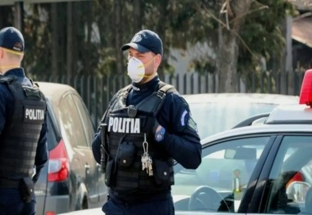 Doi tineri giurgiuveni reținuți pentru furt de componente auto la Constanța