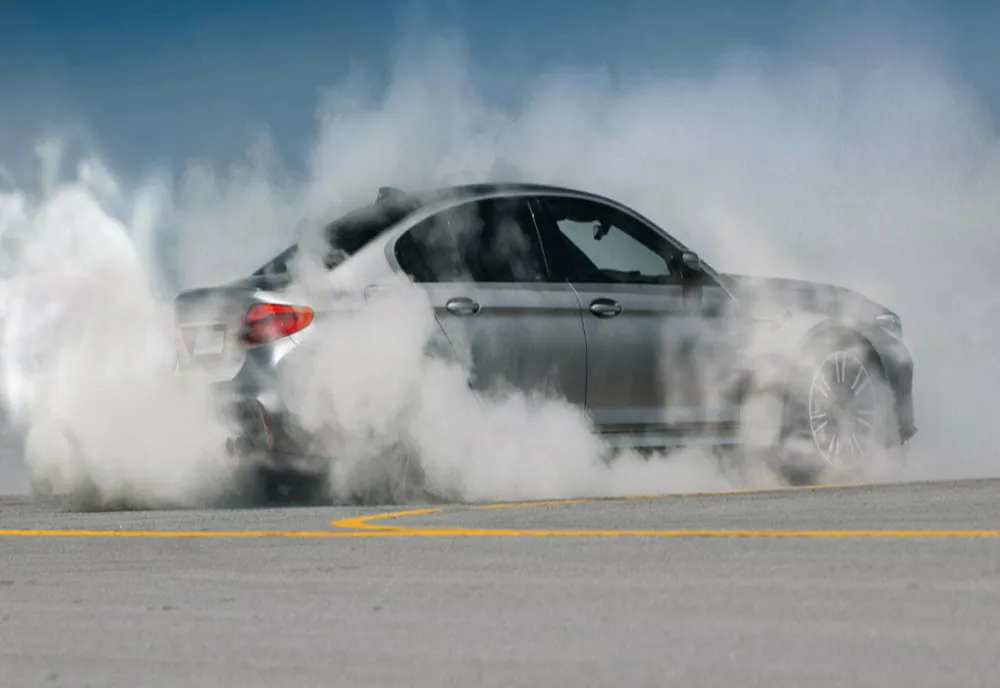 Prinși făcând drifturi în Portul Tomis, Ce riscă doi teribiliști