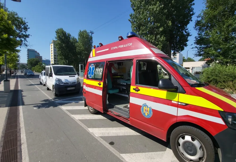 Peste 400 intervenții ale pompierilor militari pe litoral