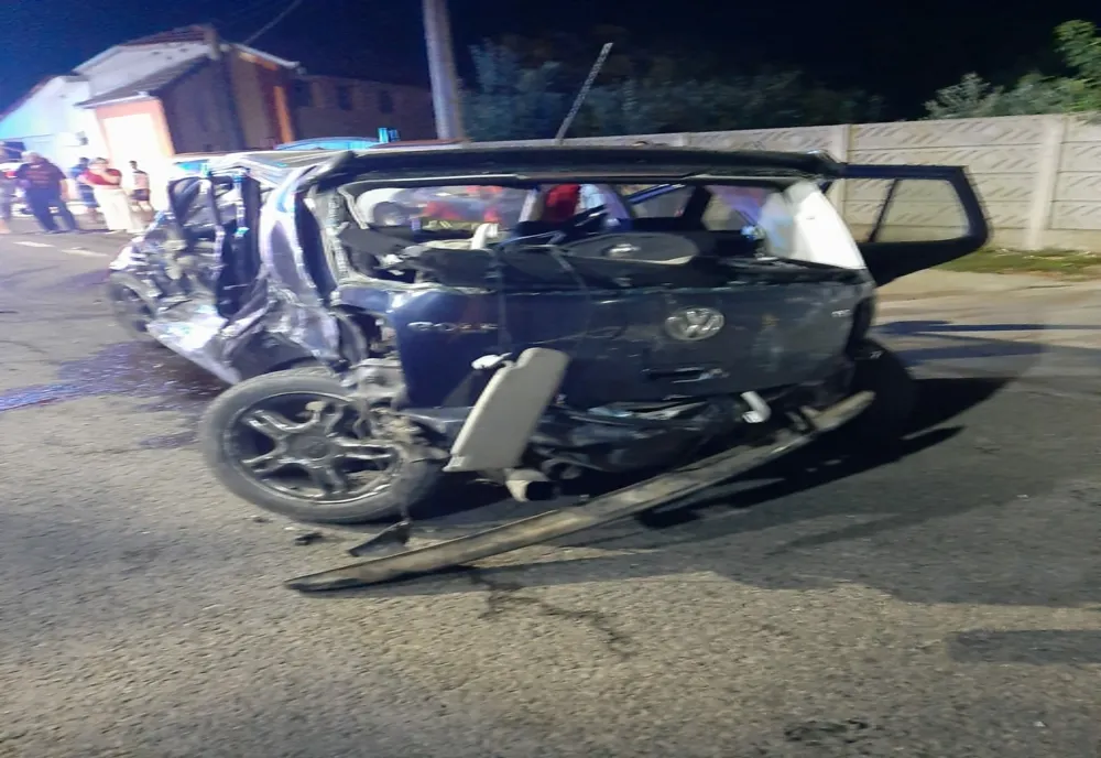 A murit șoferul de 16 ani care a provocat accidentul de la Cobadin