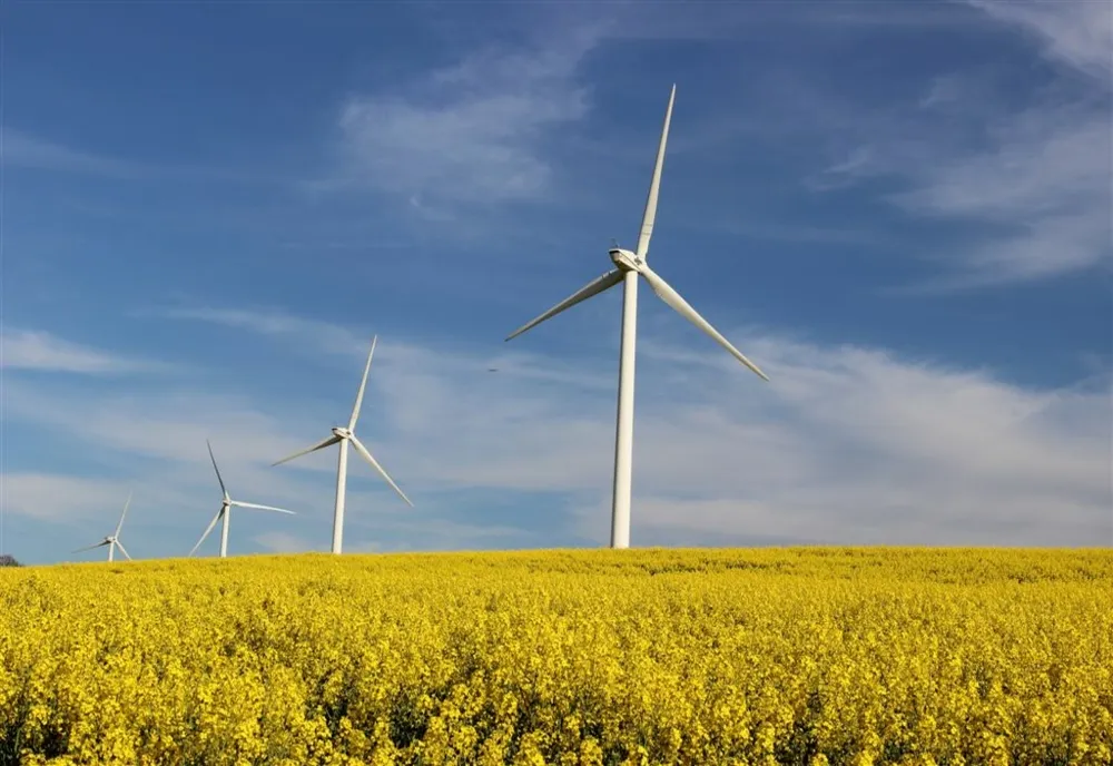 Datorită vântului puternic, centralele eolienele au asigurat astăzi jumătate din consumul de energie al României