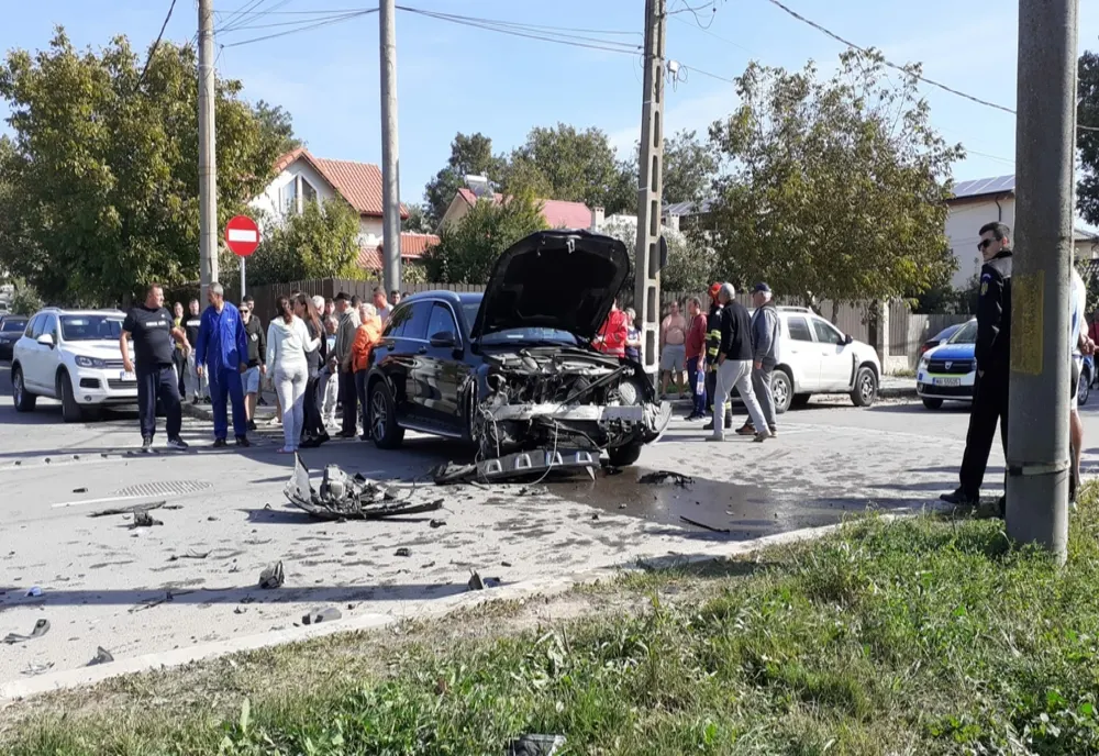 FOTO Accident grav la Techirghiol. Trei victime
