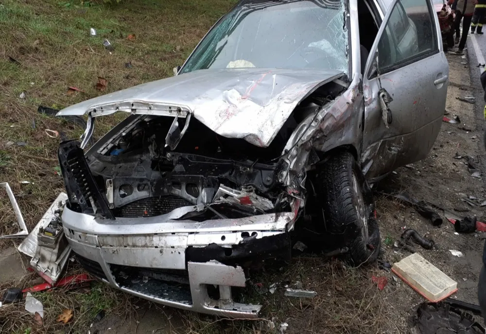FOTO Accident grav pe drumurile din Constanța. 4 persoane transportate la spital