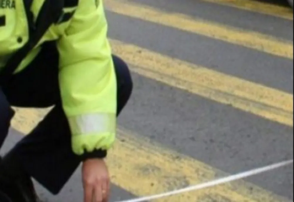 Copil lovit pe trecere de un șofer care a fugit de la locul accidentului