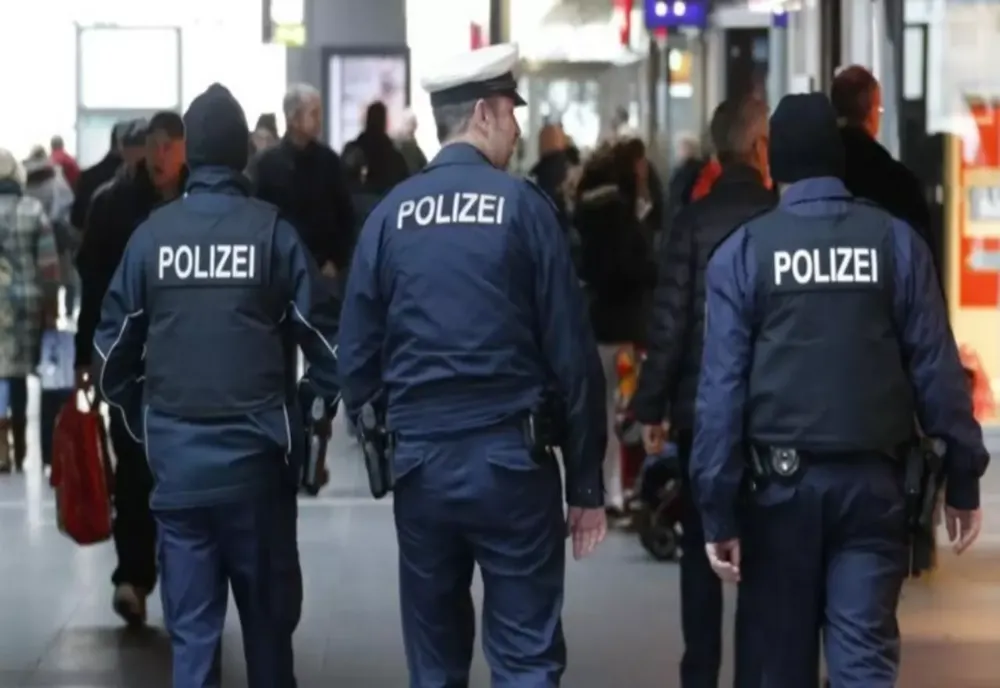 O navă sub pavilion românesc, condusă haotic pe Dunăre, în Germania! 