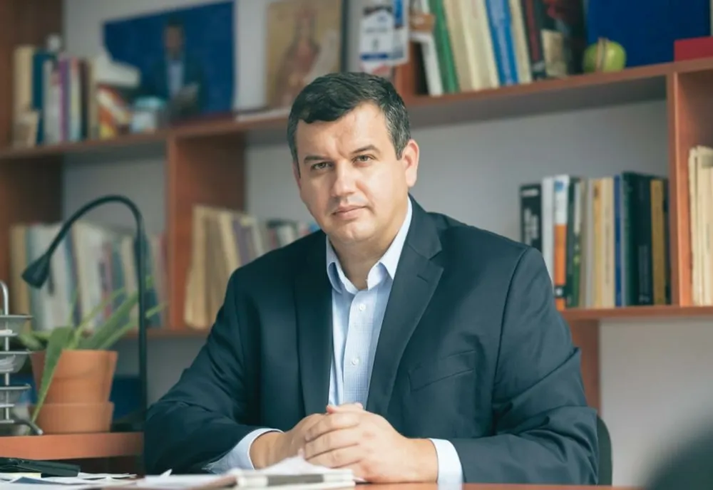 Eugen Tomac: „Ciucă şi Ciolacu au făcut praf „sticla” lui Iohannis”