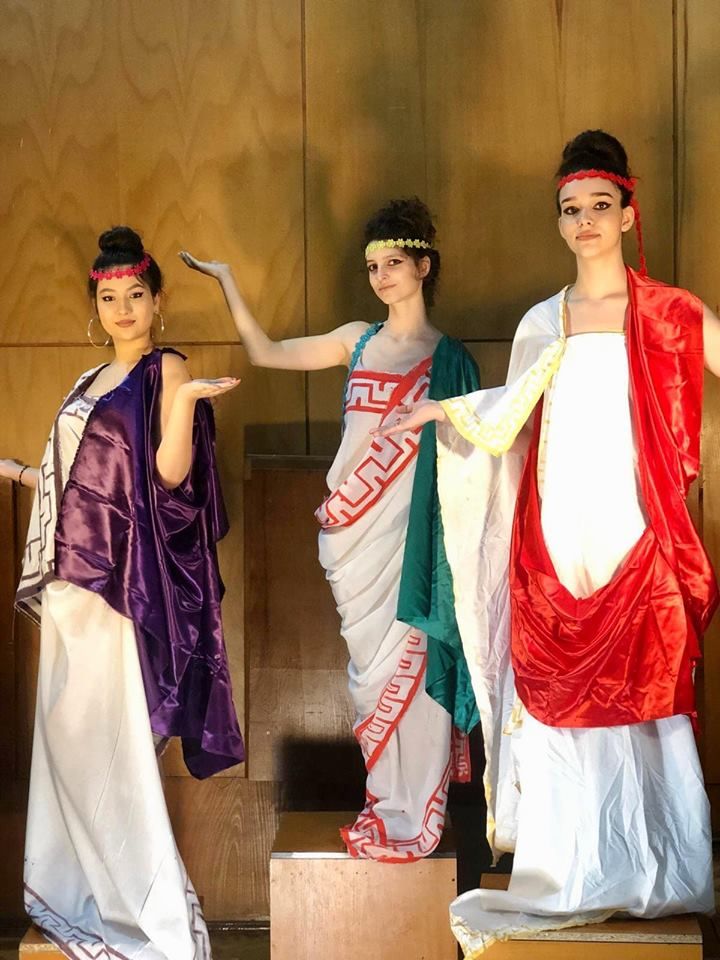 52741180_2576096675752850_7992993747707101184_n