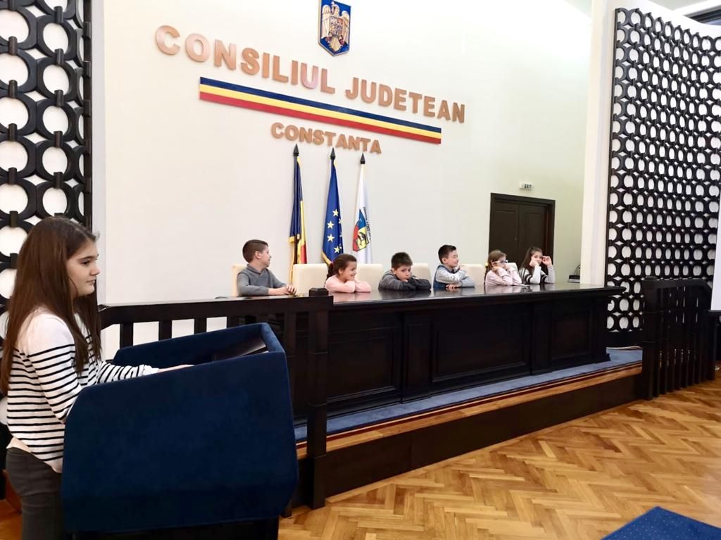 56345948_2639407056088478_423752386935259136_o