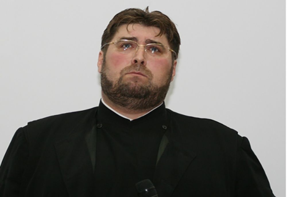 Decanul Facultății de teologie din Constanța, trimis în judecată de DNA, achitat de instanță