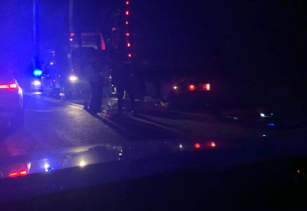 Tragedie: un şofer a murit strivit de propriul TIR (FOTO)