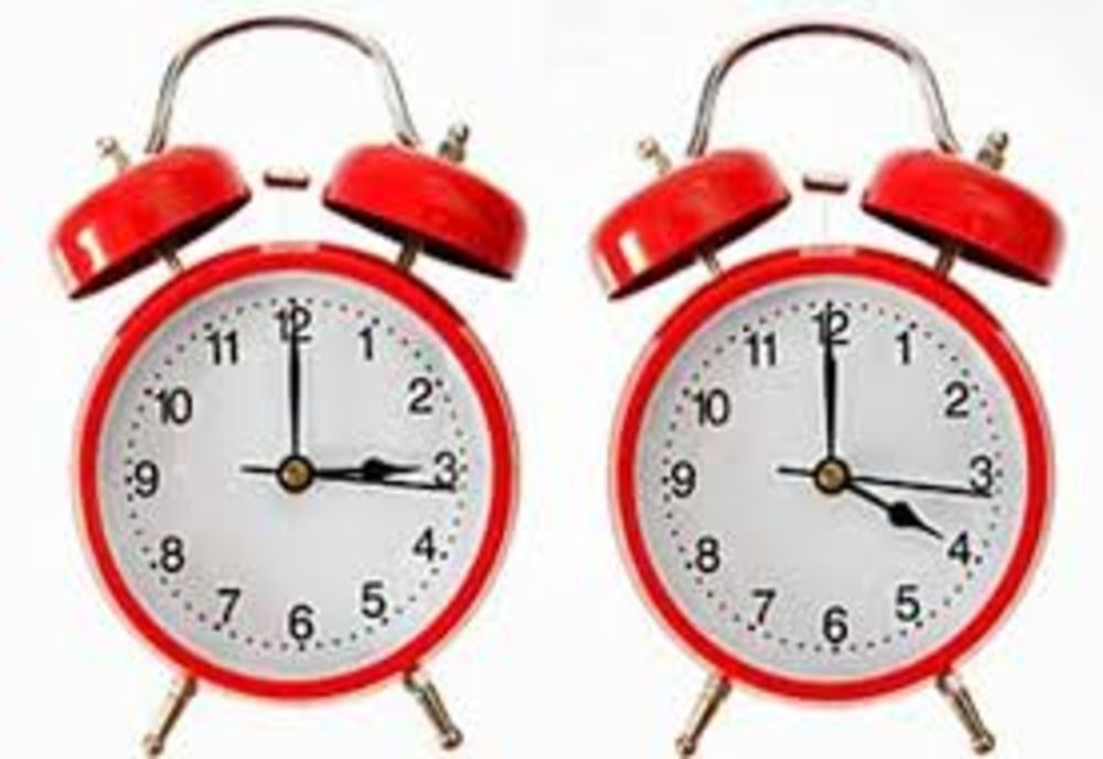 Sâmbătă noaptea se schimbă ora!