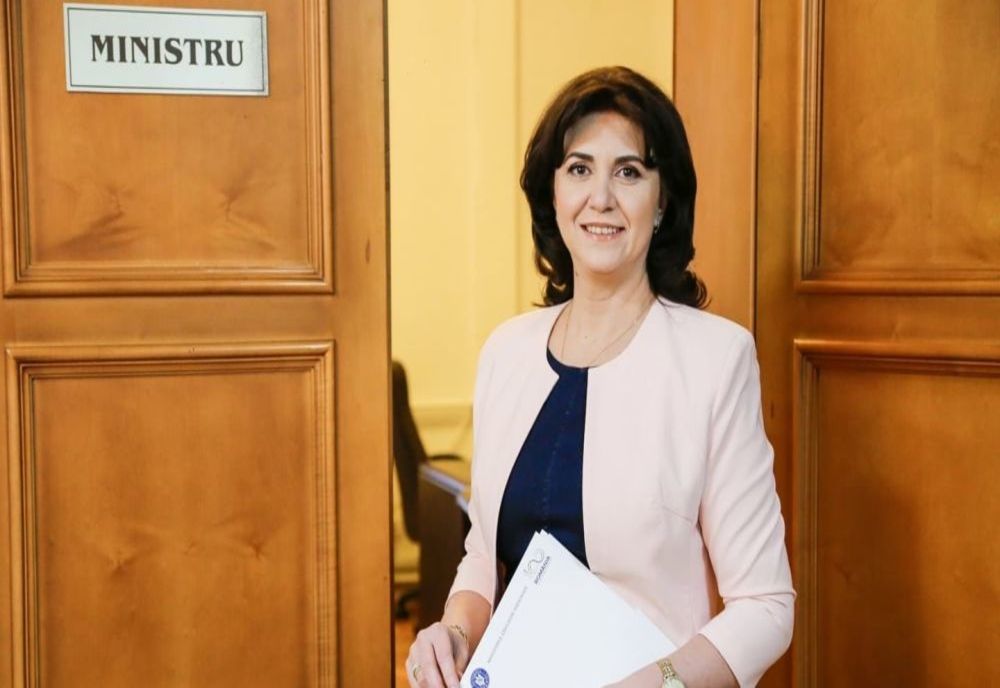 Monica Anisie: Voi solicita să se prelungească suspendarea cursurilor școlare