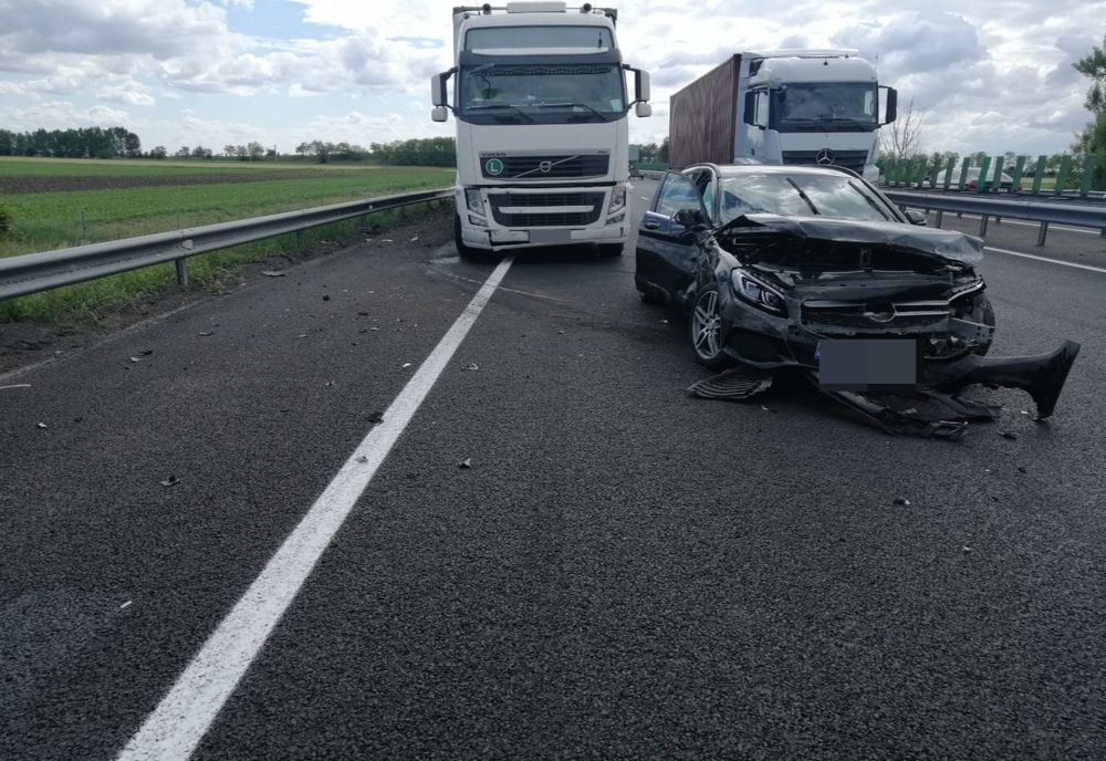 FOTO | Accident pe Autostrada Soarelui