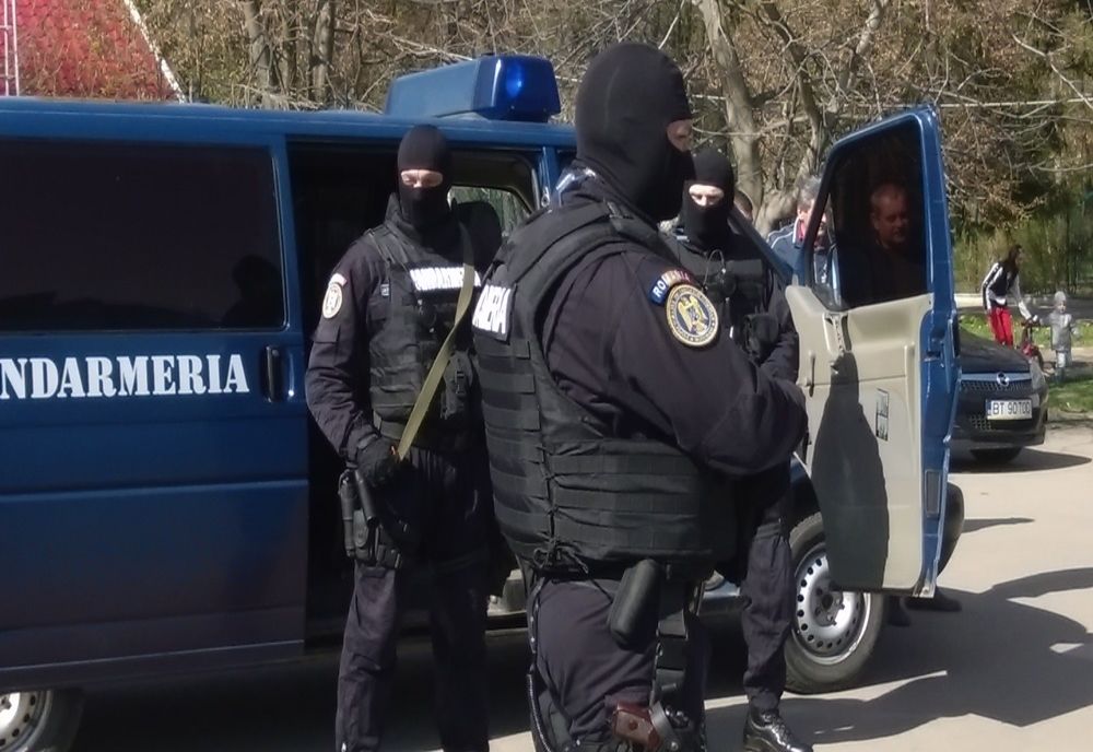 VIDEO|Petrecere ilegală pe plajă la Tuzla. Amenzi drastice date de jandarmi