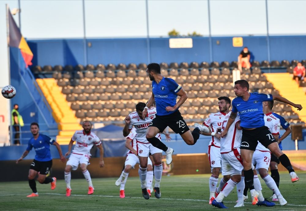 FOTO VIDEO| Hagi: "A fost un meci mai echilibrat, noi am avut mai multă șansă." Viitorul – Dinamo 1-0