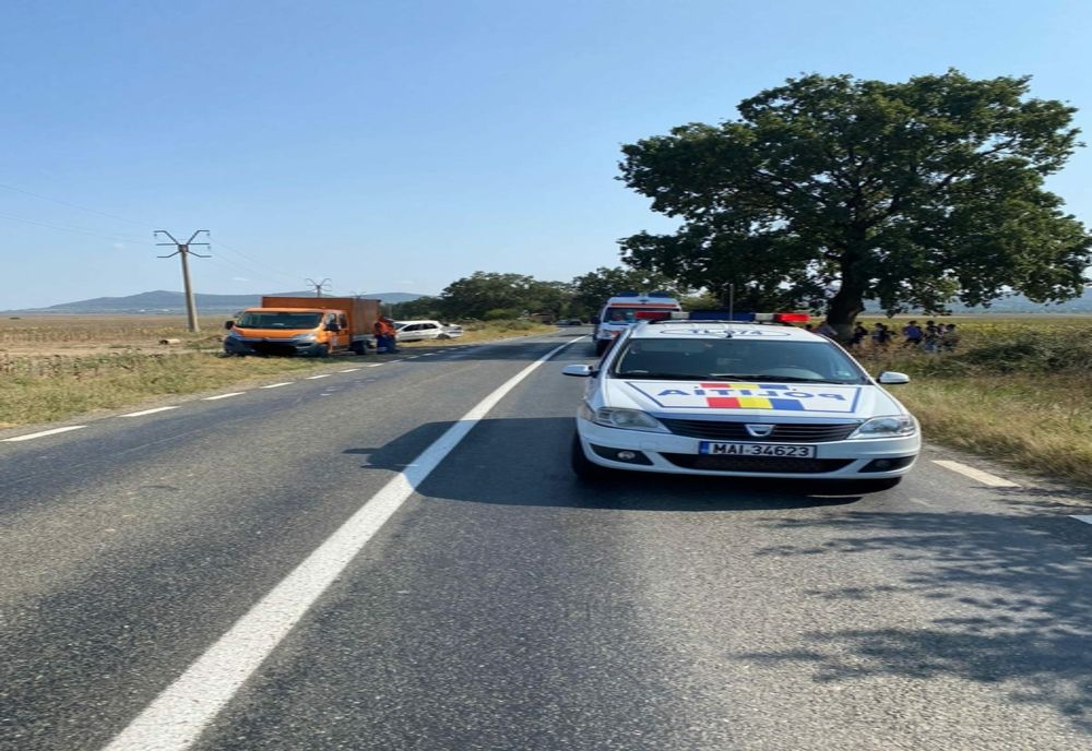 Accident la Niculițel. O persoană rănită