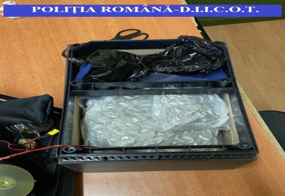 Tulceni arestați pentru trafic de droguri