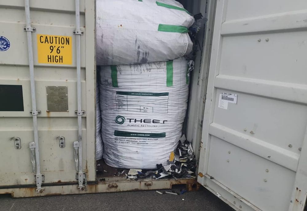 FOTO Containere cu deşeuri sosite din Germania, depistate în Portul Constanţa Sud Agigea