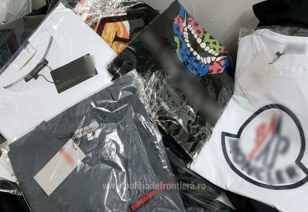 Contrabandă cu haine și încălțăminte la frontiera de sud