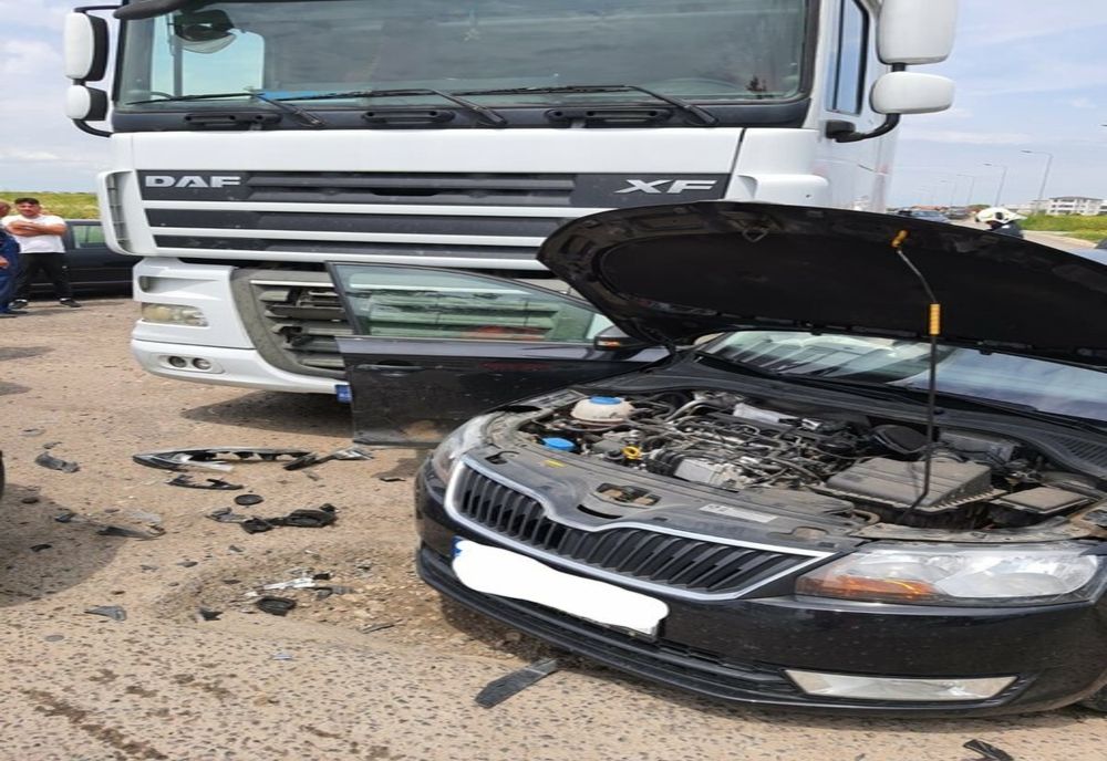 Copil de 6 ani rănit într-un accident pe DN39E