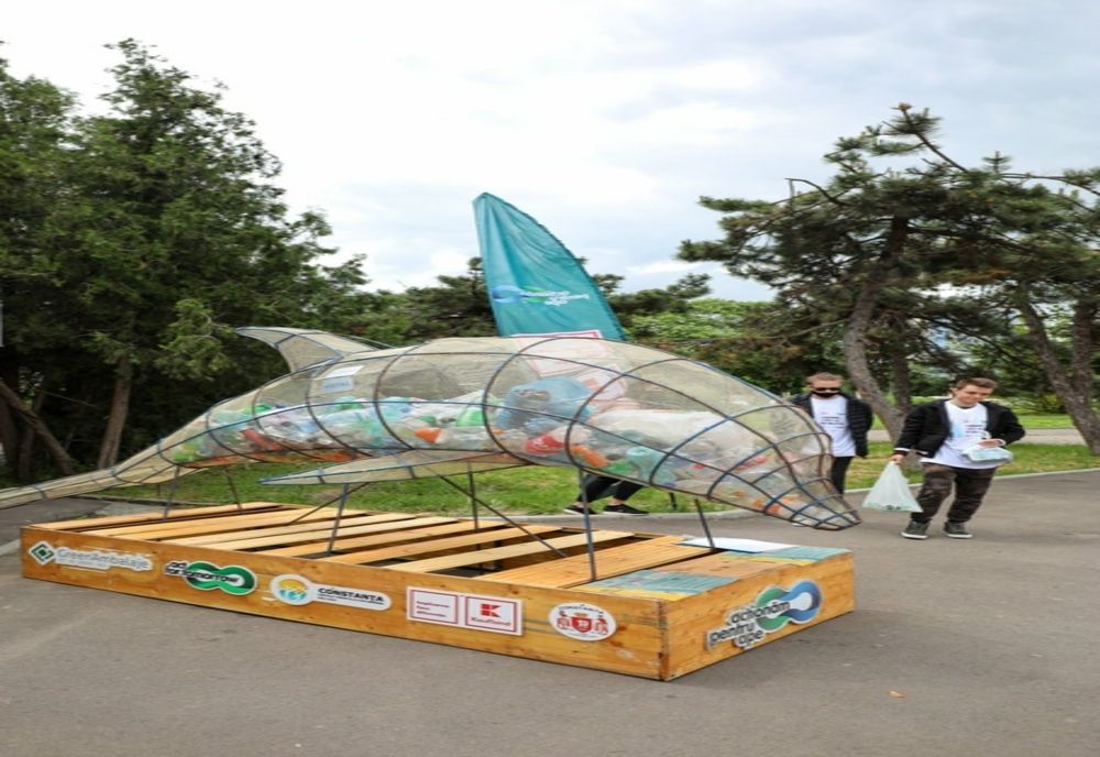 Campania “Schimbă PET-ul cu biletul” continuă în luna iunie la Constanța