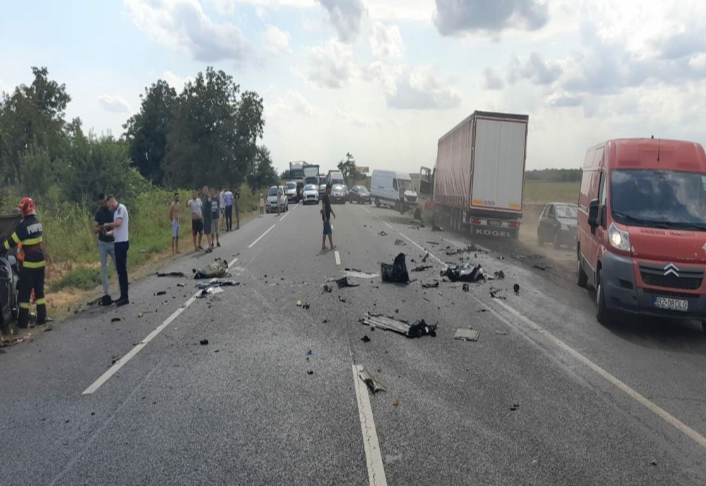 FOTO Accident teribil în Ialomița. Doi morți și un copil rănit grav