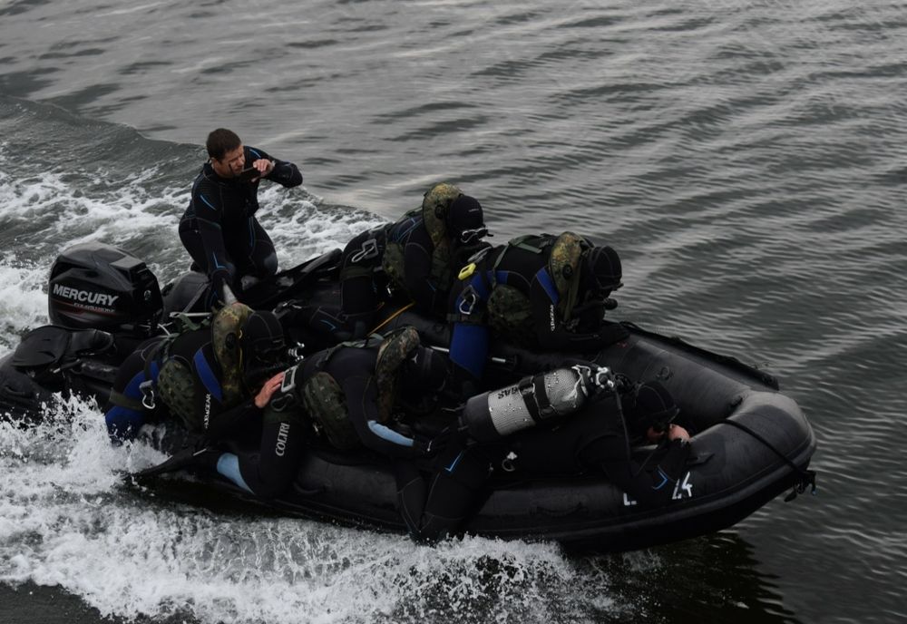 Peste 350 de scafandri militari, exercițiu în Marea Neagră