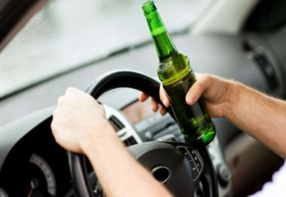 Beat și fără permis la plimbare pe străzile din Eforie