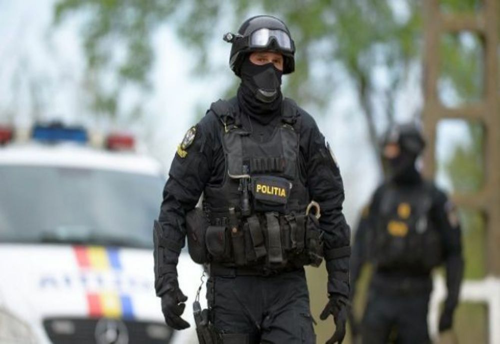 64 de percheziții, miercuri dimineață, în câteva județe în care ar fi fost emise adeverințe de vaccinare false- VIDEO