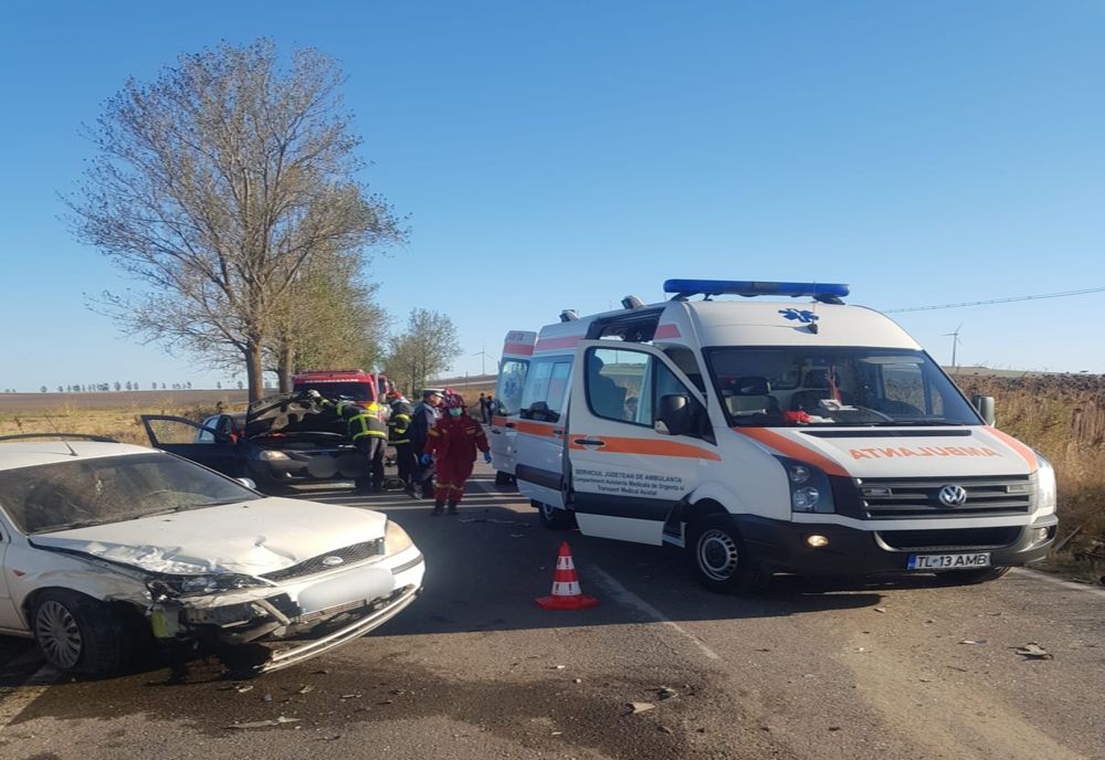 FOTO Accident grav produs de o șoferiță de 19 ani