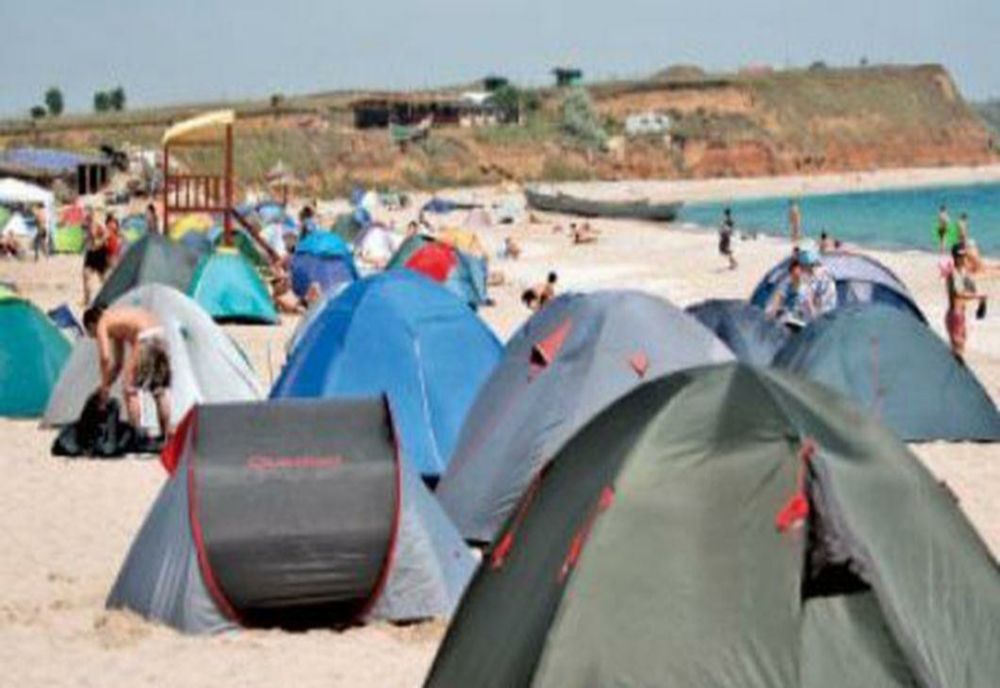 Bărbat de 52 de ani, prins la furat de telefoane din corturi în Vama Veche