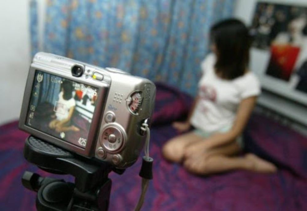 Arestat preventiv pentru pornografie infantilă și corupere sexuală a minorilor