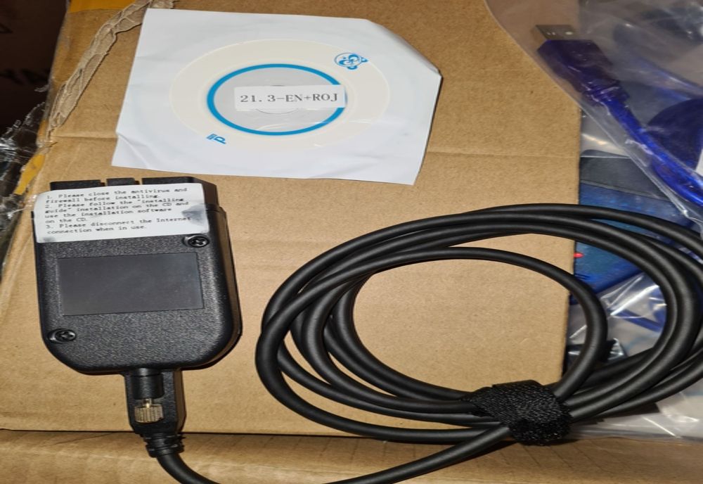 Accesorii auto contrafăcute, depistate în Portul Constanța 