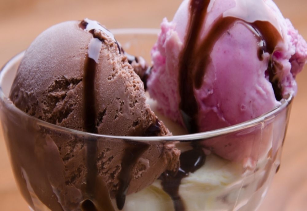 Mai multe tipuri de înghețată, retrase de la vânzare! PERICOL pentru SĂNĂTATE