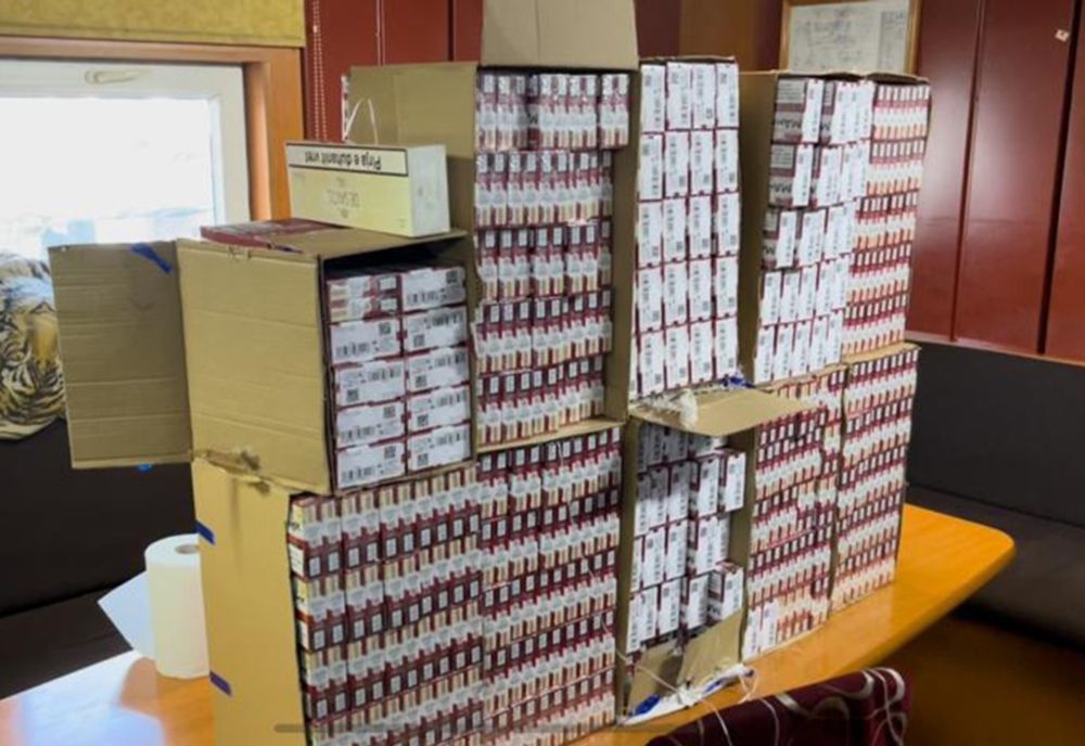 FOTO VIDEO Țigări de contrabandă, descoperite la bordul unei nave pe Dunăre