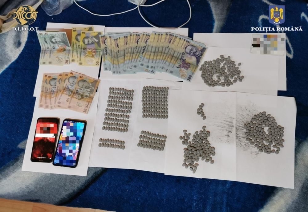 VIDEO Peste 40 de percheziții la Constanța la traficanții de droguri. 14 persoane reținute