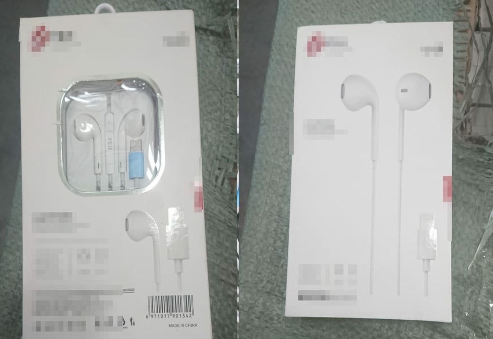 Sute de căști audio contrafăcute, depistate într-un container în Portul Constanța