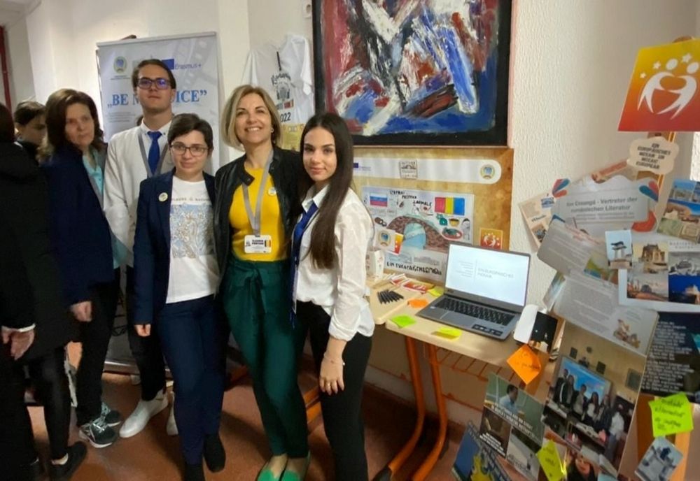 Elevii constănțeni - câștigători ai finalei Concursului național Made for Europe