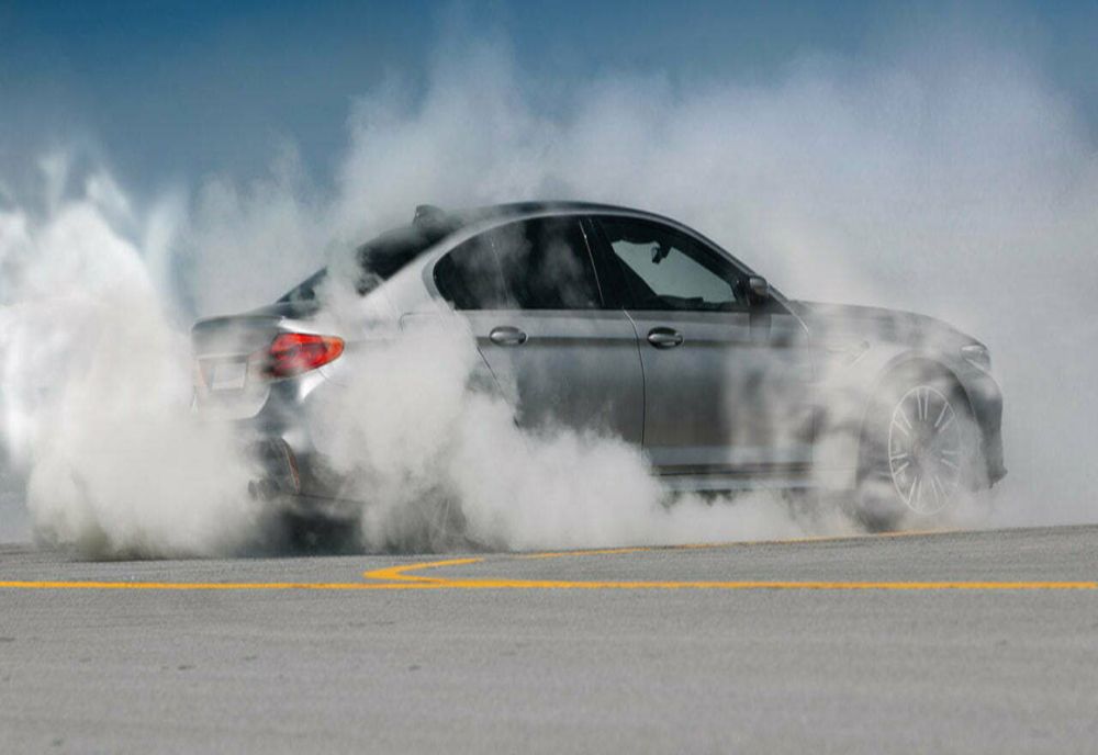 Prinși făcând drifturi în Portul Tomis, Ce riscă doi teribiliști