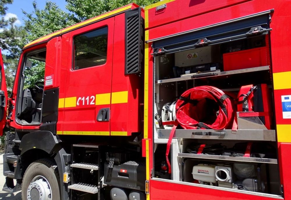 Explozie într-un apartament din Constanța. O femeie cu arsuri, la spital